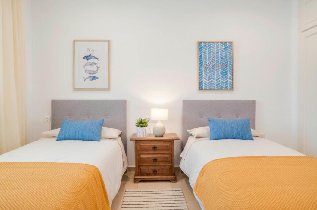 Apartamento Family Aguamarina Front The Sea Free Parking Fuengirola Exterior foto